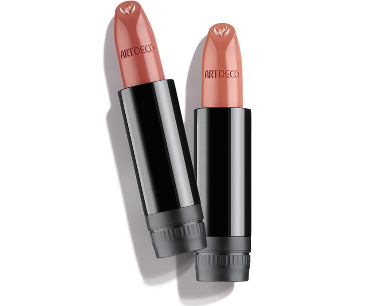 Overlay mit zwei Refill-Patronen des neues Couture Lipstick in Nude-Farben