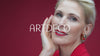 Fröhliches Video für ARTDECOs 40. Geburtstag. Frauen in verschiedenem Alter und unterschiedlichen Typ feiern, tanzen und schminken sich mit ARTDECO Produkten.